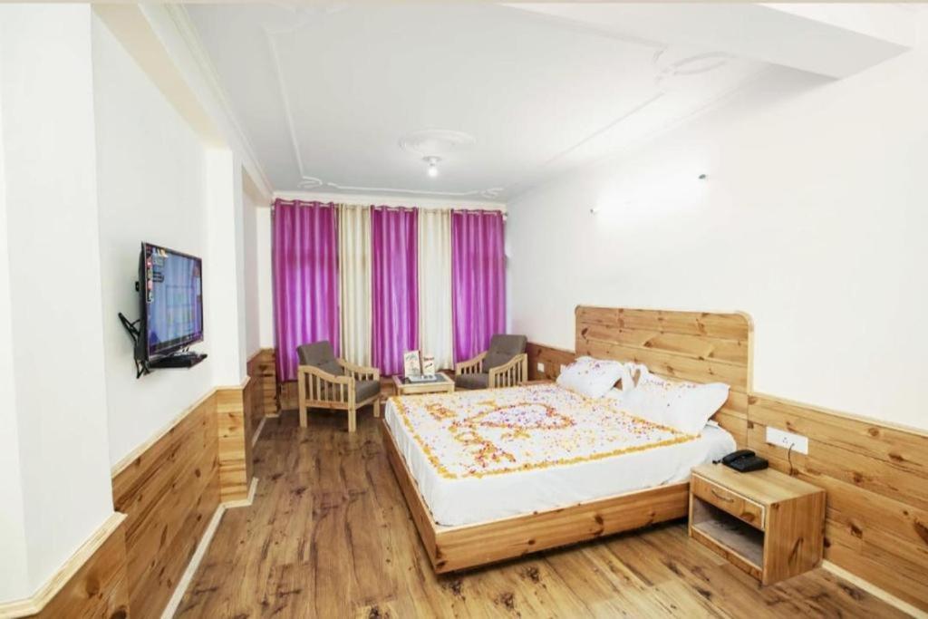 Hotel Nirmal Chhaya Manali  Exterior photo