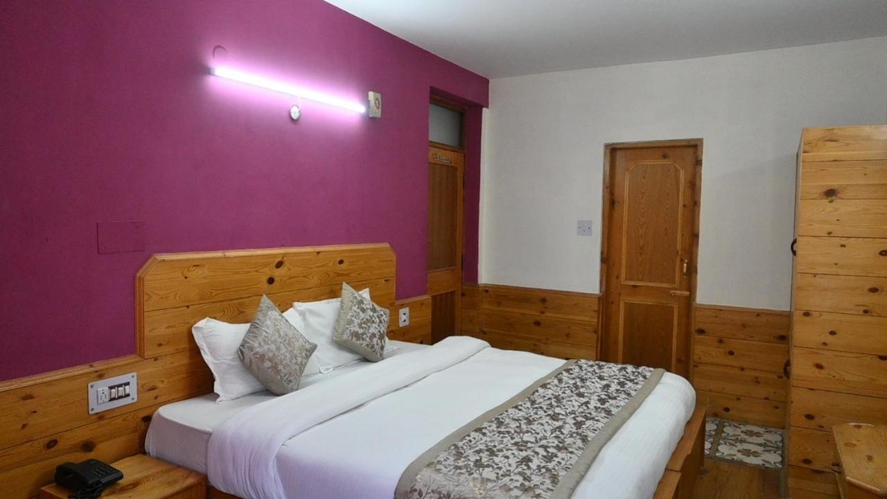 Hotel Nirmal Chhaya Manali  Exterior photo
