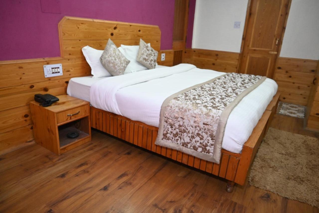 Hotel Nirmal Chhaya Manali  Exterior photo