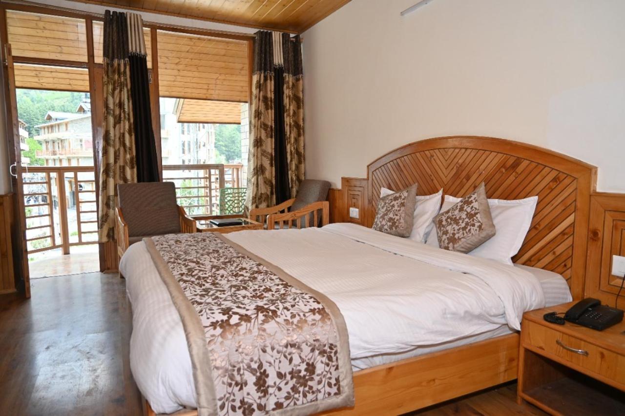 Hotel Nirmal Chhaya Manali  Exterior photo
