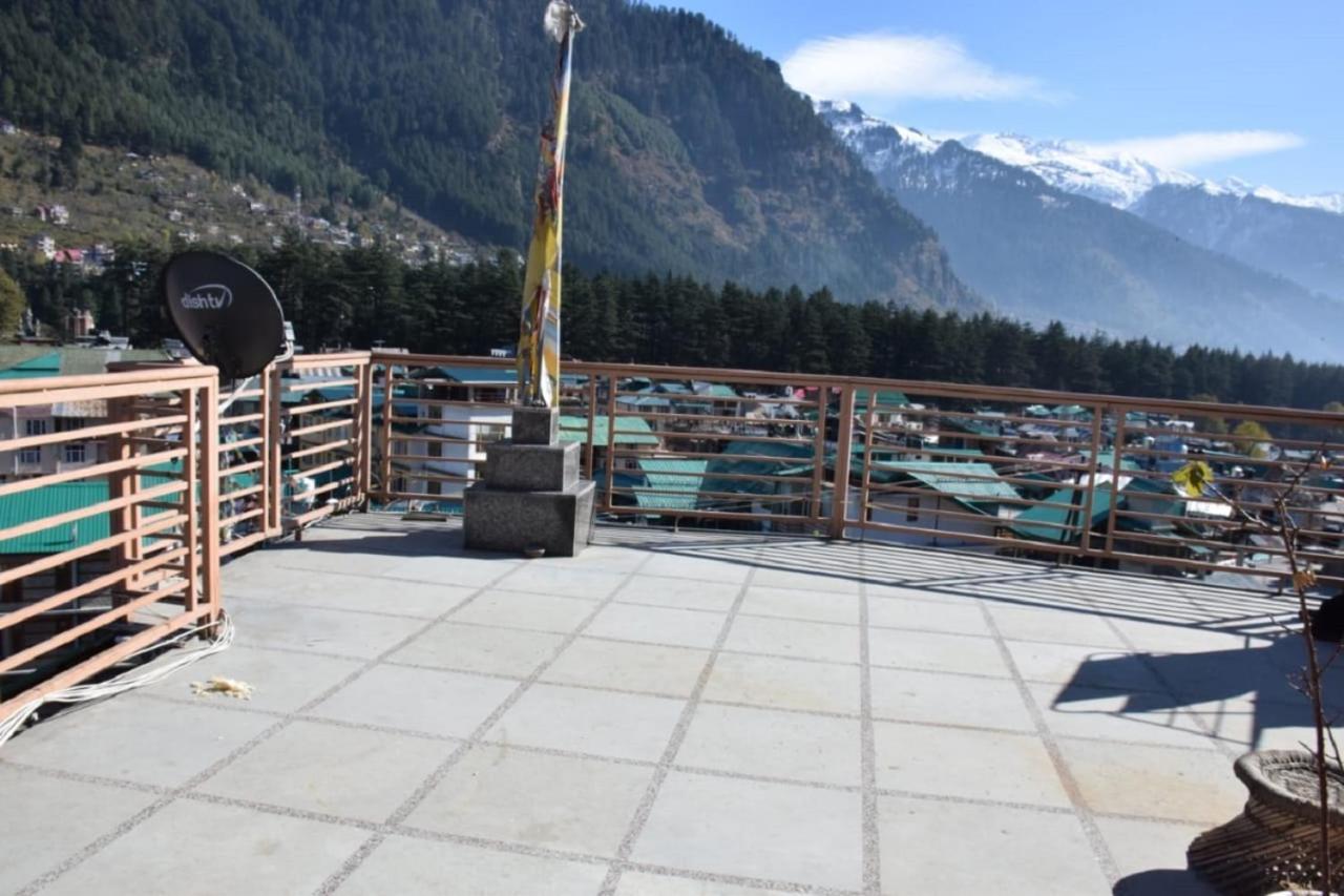 Hotel Nirmal Chhaya Manali  Exterior photo